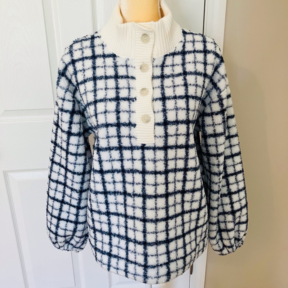 Never Worn Loft Button Up Blue Plaid Pullover Teddy Bear Style Sweater/Top M